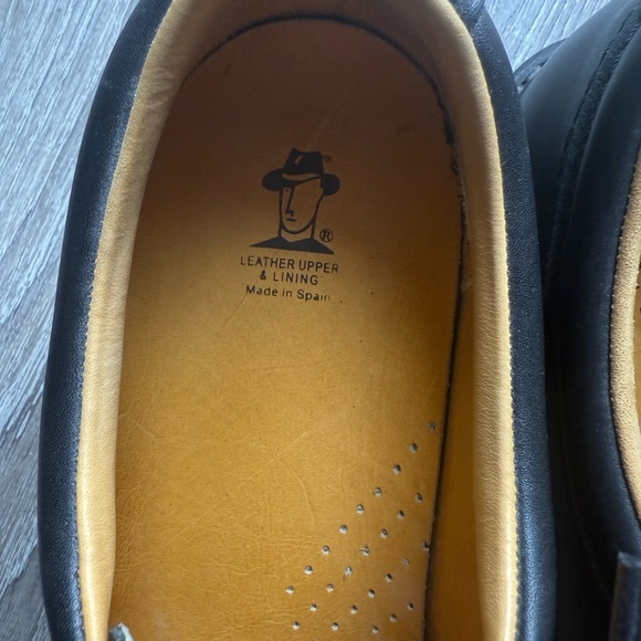 Black Leather Men's Oxfords - Picture 3 of 4